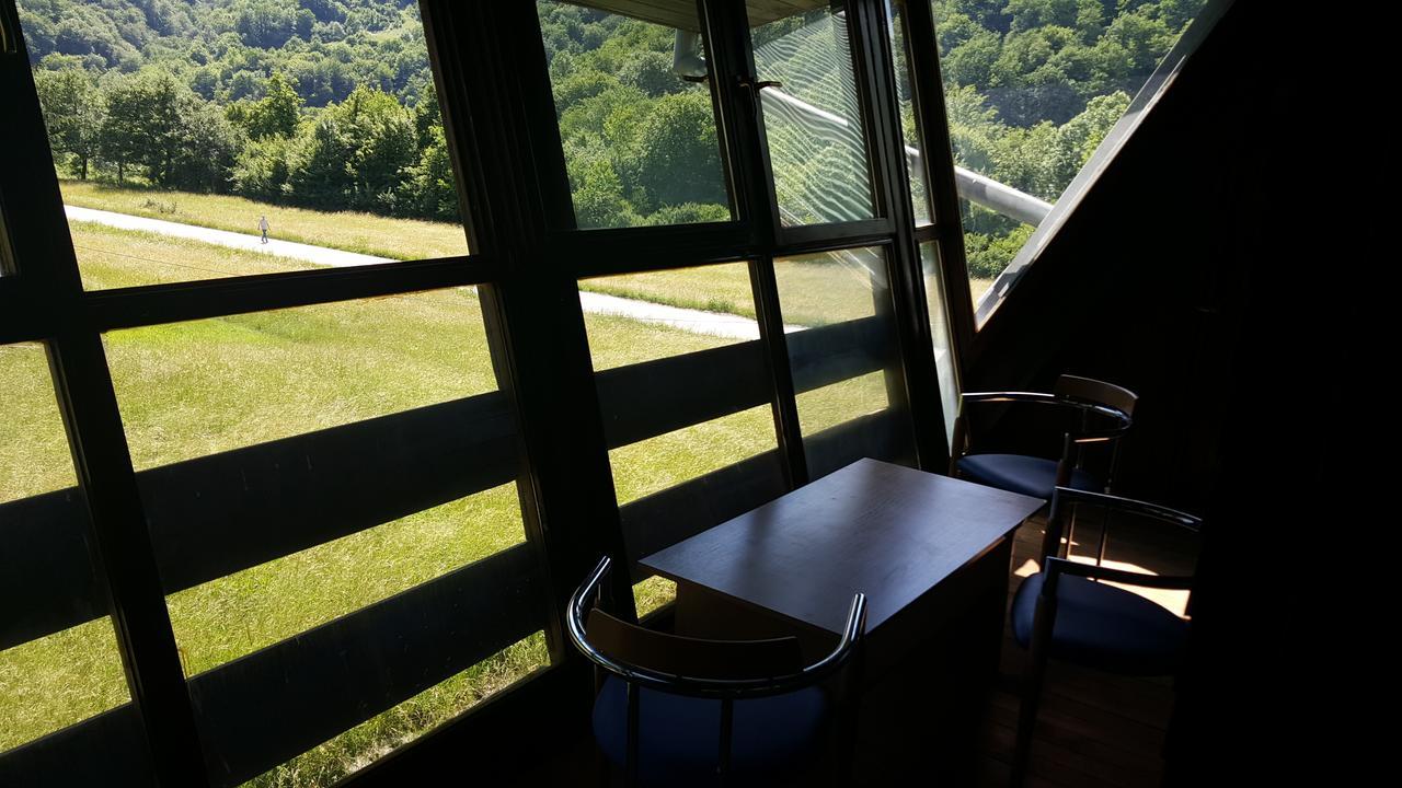 Apartmani Kosuta Tjentiste Exterior foto