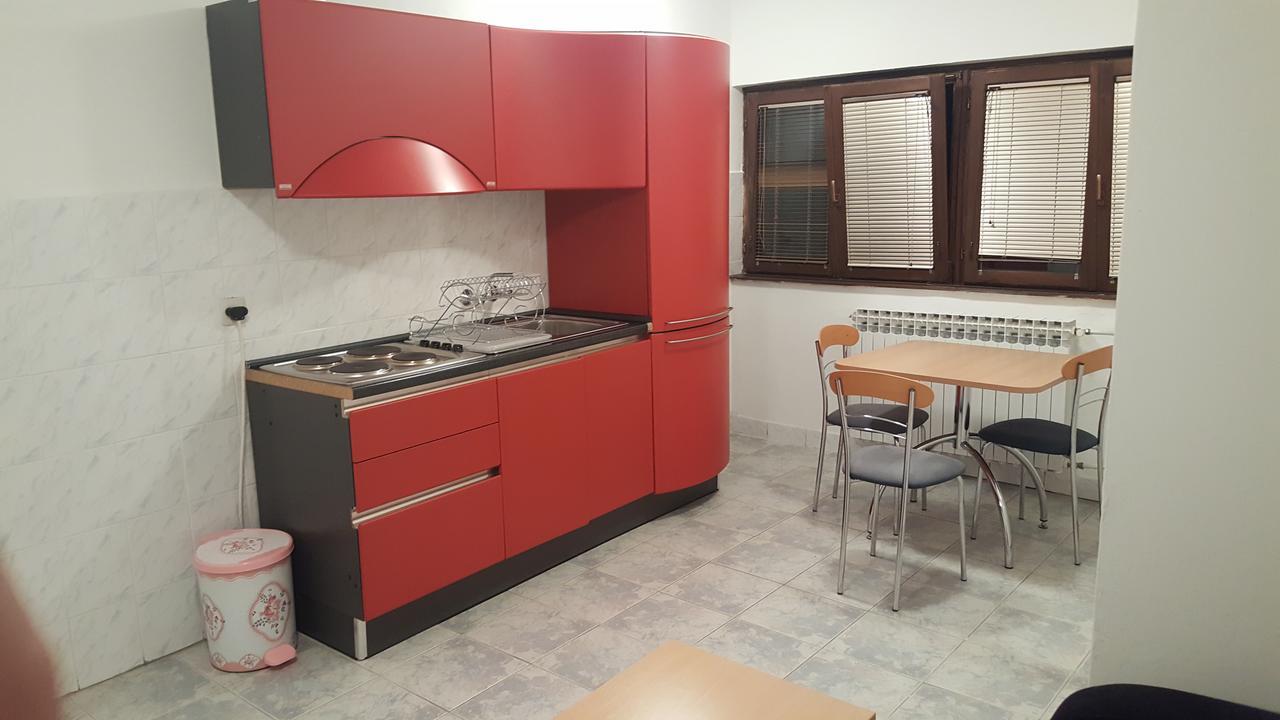 Apartmani Kosuta Tjentiste Exterior foto